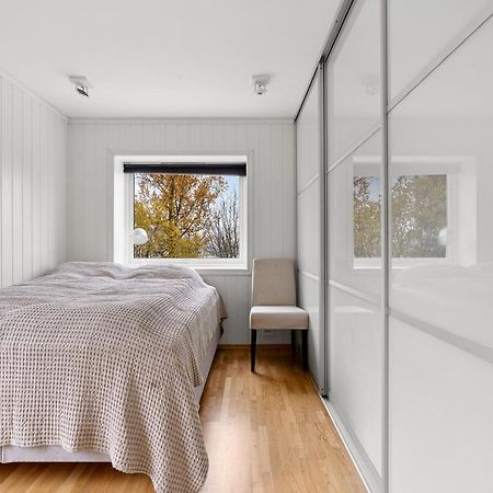Cozy Elegant 2Bedroom Apt W/Parking And Nice View トロムソ エクステリア 写真