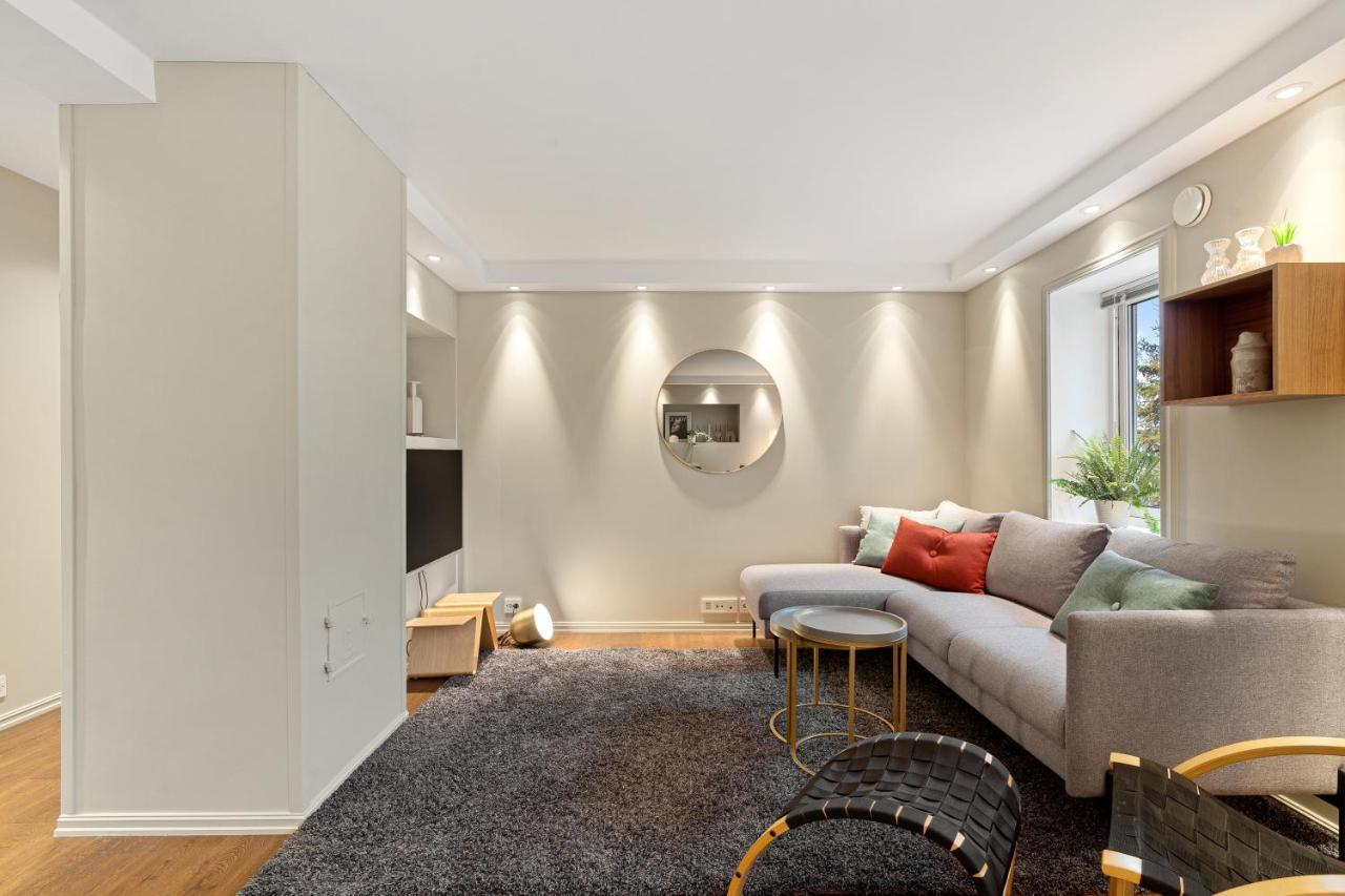 Cozy Elegant 2Bedroom Apt W/Parking And Nice View トロムソ エクステリア 写真